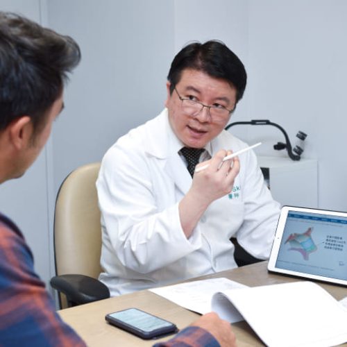 iSkin鼻中心陳醫師與患者